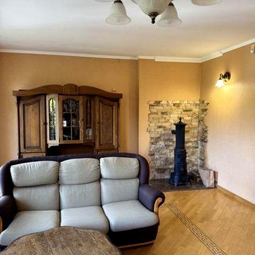 Продаж 4 кімнатної квартири вул.Лукаша 3