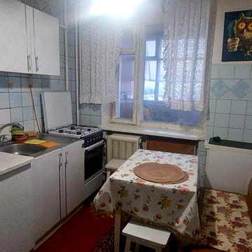 Здам 2 кімнатну квартиру на Петропавлівській .