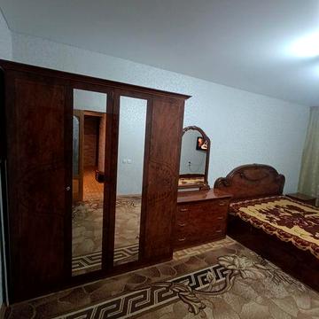 Сдам 2 к.кв Жадова