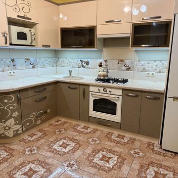 Злуки просп., 4-А