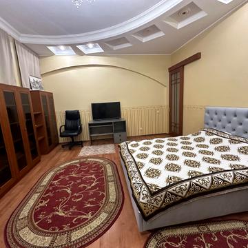 Чернишевська вул., 53