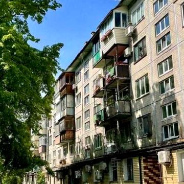 Романа Ратушного вул. (Волгоградська), 41