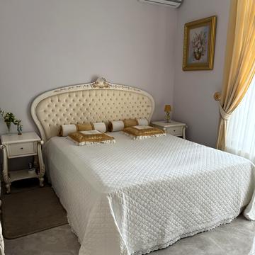 Лесі Українки бульв., 7-В