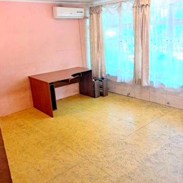 Продам 2х.ком  с отдельным входом