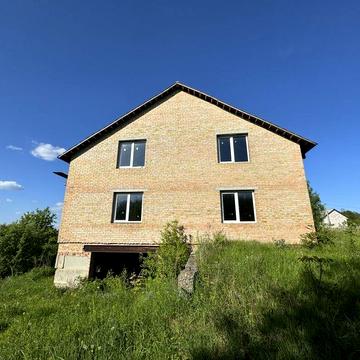 Будинок з гаражем Рівне