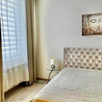 Трикімнатна Квартира довгостроково Чудо город оренда