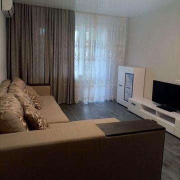 Сдаю 2-х ком. квартиру впервые Херсонское шоссе Эко Маркет 15000грн.