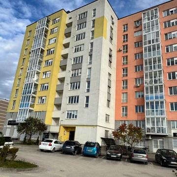 Героїв Чорнобиля вул., 3