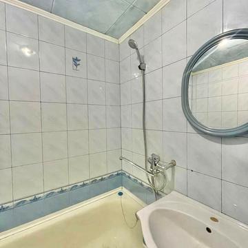 Харківська вул., 40