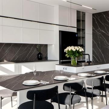 Університетська вул., 17-А