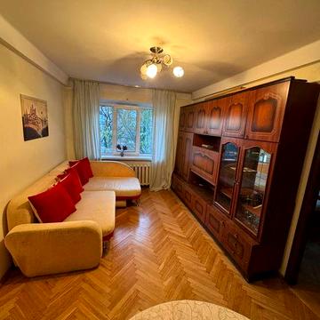 Здам, 2с, метро «Палац Україна», В.Васильківська 85-87, 15000 грн.