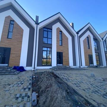 Таунхаус з великою земельною ділянкою! Газ!