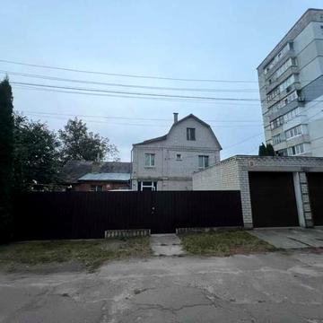 Продаж будинку вул. Довженко