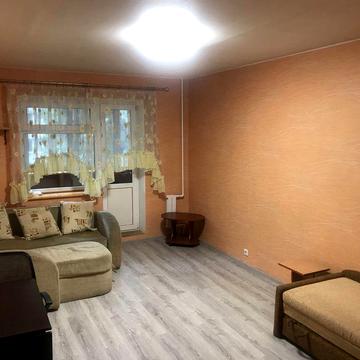 Сдам 1 ком.кв. ул.Ирпенская , 5 минут пешком метро Академгородок