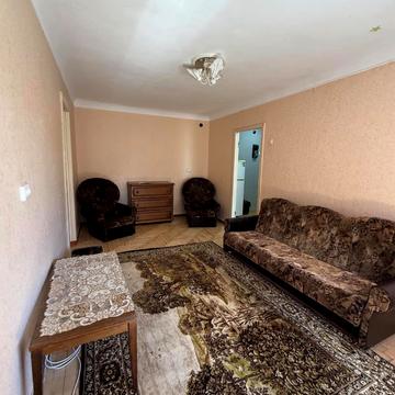 Незалежної України вул. (40 років Радянської України), 3