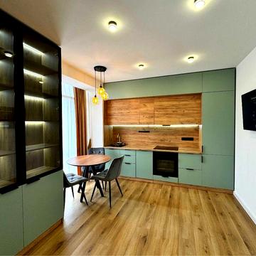 Євро двокімнатна квартира поруч з Центром міста!