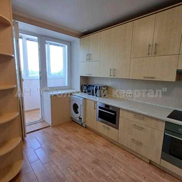 Трикімнатна квартира 105,7м2 на Освіти, 3а. Поверх сьомий. ТОРГ!