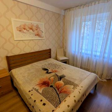 Продається чудова 2 кімнатна квартира Русанівка Русанівський бульвар 6