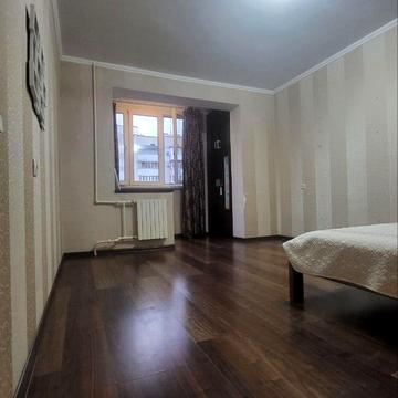 Сонячна вул., 10