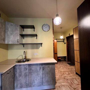 Центр! Супер варіант під оренду! Студія з ремонтом!