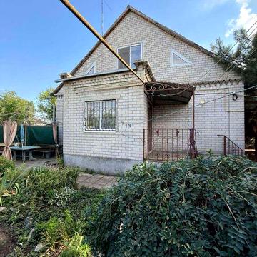 Продам дом возле клуба О. Гончара