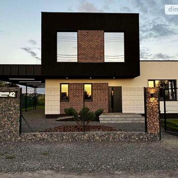 Продаж 4к Дім Столична вулиця