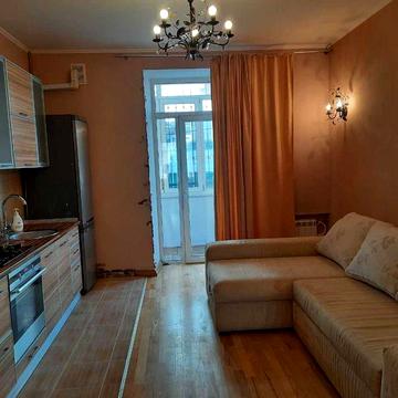 Продам шикарную 2к.сталинку с евроремонтом,пр.Науки 12,2\5,пл.47м,ж\б