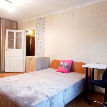 Волинська вул., 2