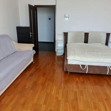 Сдам 1 комнатную квартиру в центре 8500гр