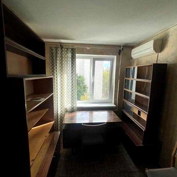 Продам 2-х ком на Генерала Петрова в жилом состояние Цена 28000уе