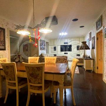 Оренда дворівневої VIP квартири