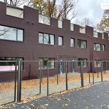 Продаж 4к Таунхаус Києво-Мироцька вулиця