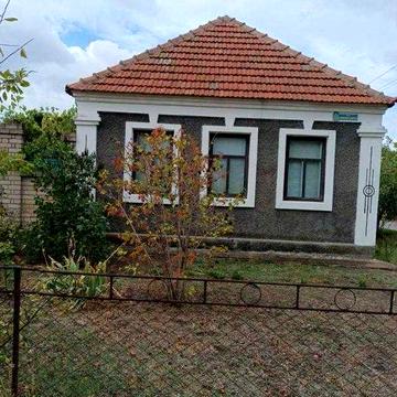 Продаю приміський житловий будинок в смт. Воскресенське 8 км від міста