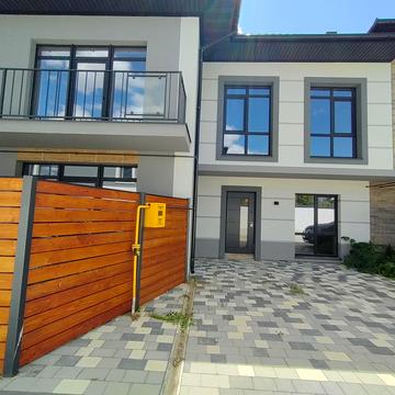 Вільна вул.