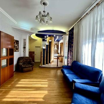 Січових Стрільців вул. (Артема), 7