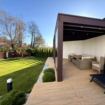 Продаж сучасного котеджу Зубра