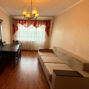 Композитора Лятошинського вул., 28