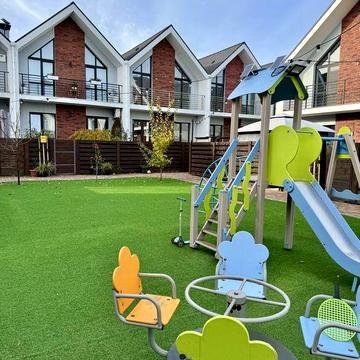 продаж таунхауса з центральними комунікаціями 65000