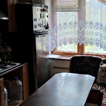 Прлодаю в Корабельном районе 4-х к. квартиру.