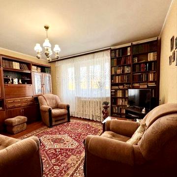 Продам 2-кімнатну квартиру на вул. Пол. Січі