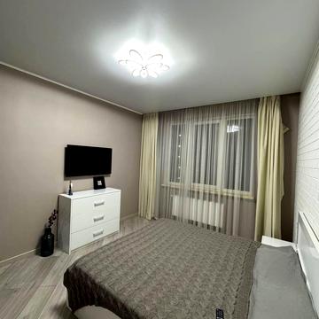 Середньофонтанська вул., 35