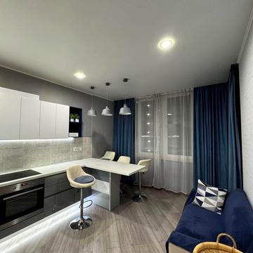 Середньофонтанська вул., 35