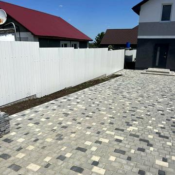 Вариги Дмитра, 12