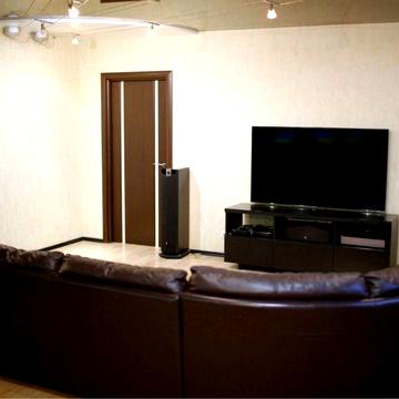 Сдам в аренду 3 комнатную квартиру, пр. Аерокосмический, м. Левада