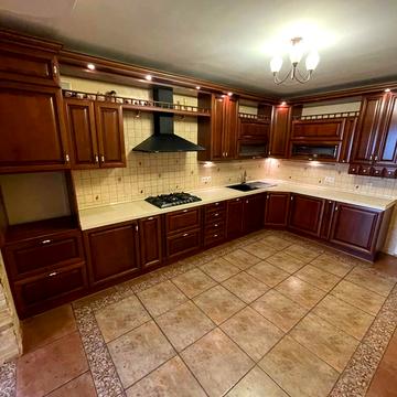 Олега Міхнюка вул. (Воїнів-Інтернаціоналістів), 41а