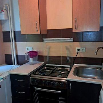 Здається 1 кім.  вул. Андрія Первозванного