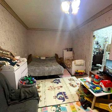 Продам 1 кімнатну квартиру на Парусі, 1 поверх з лоджією