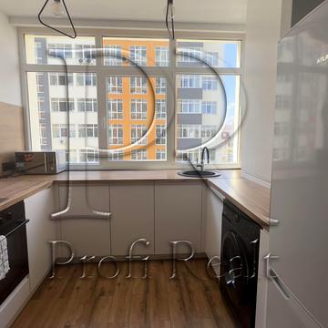 Боголюбова вул., 13Б