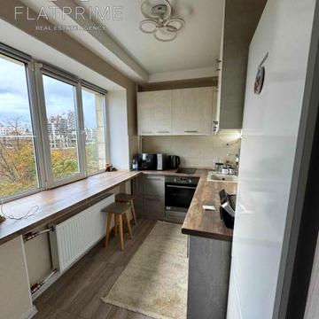 Білоруська вул., 23