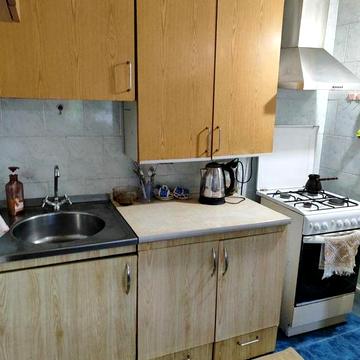 Сдам 3х этажный отдельный дом,для большой бригады,Хотов